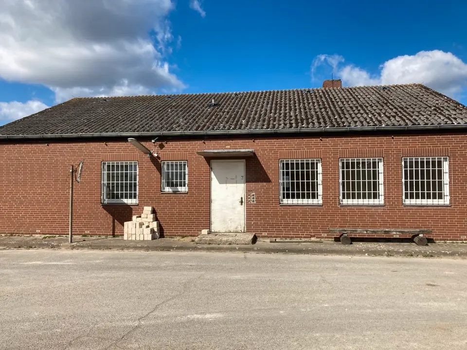 9 Zimmer Haus mit 150 m² in Wolfsburg – Bild 1