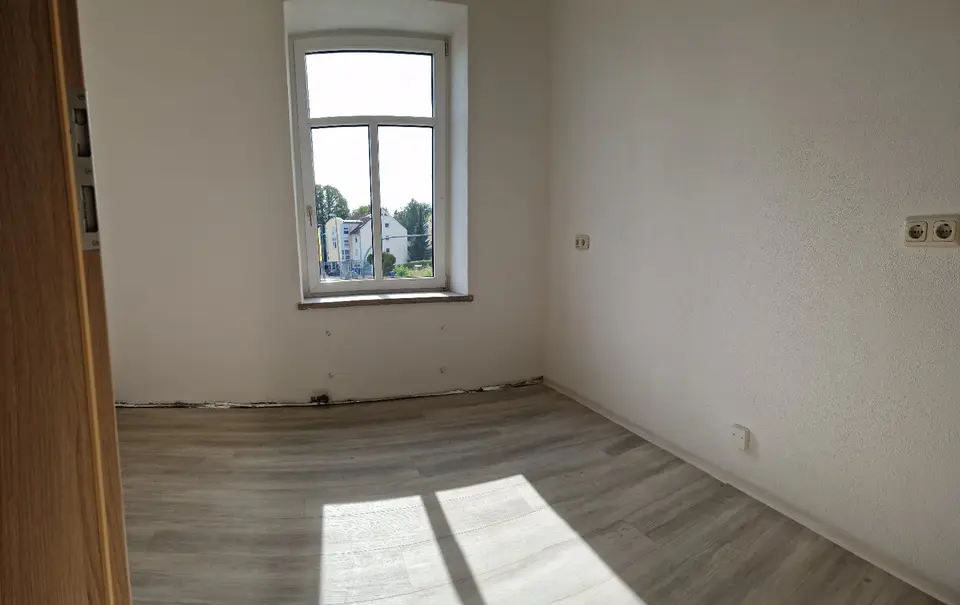 5 Zimmer Wohnung mit 139 m² in Limbach-Oberfrohna – Bild 4