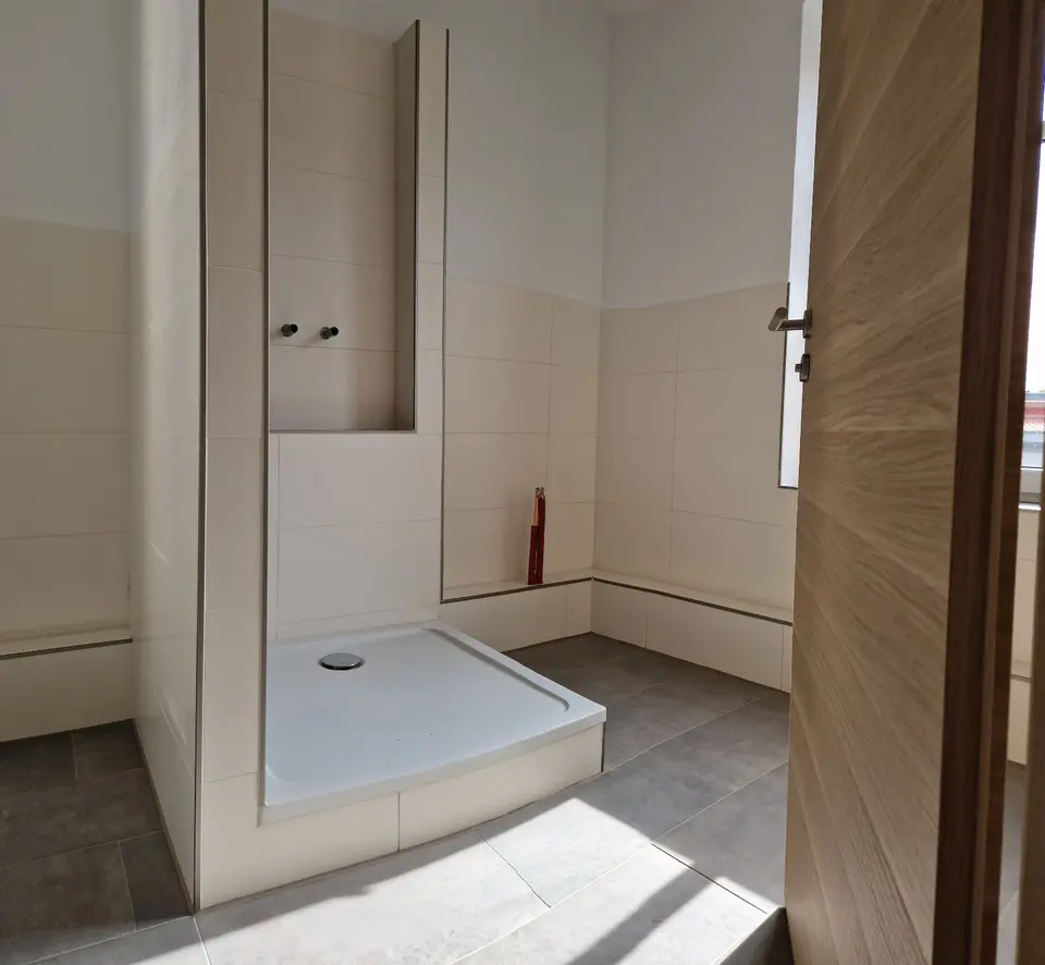 5 Zimmer Wohnung mit 139 m² in Limbach-Oberfrohna – Bild 8