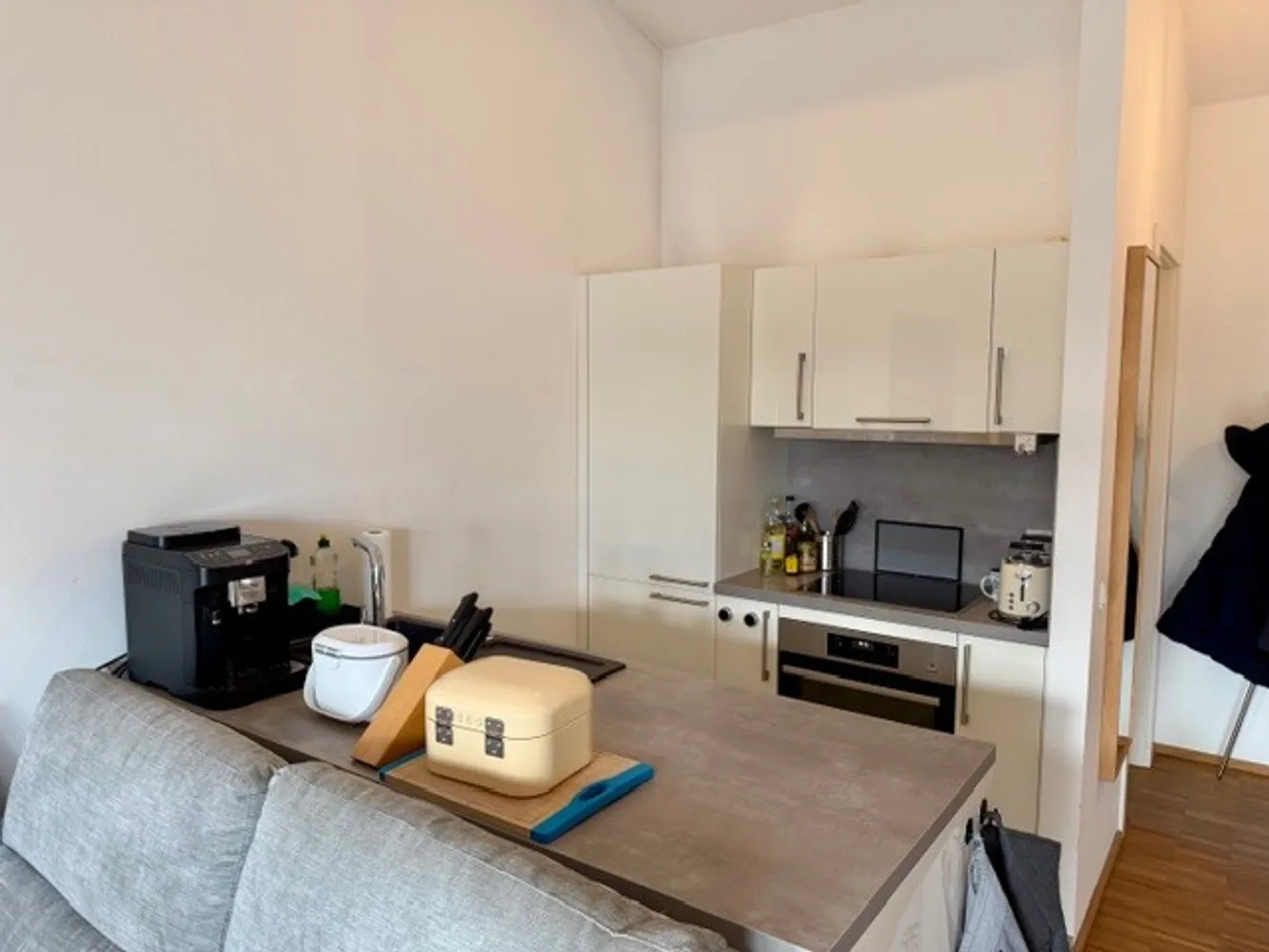 2 Zimmer Wohnung mit 65 m² in Bonn – Bild 2