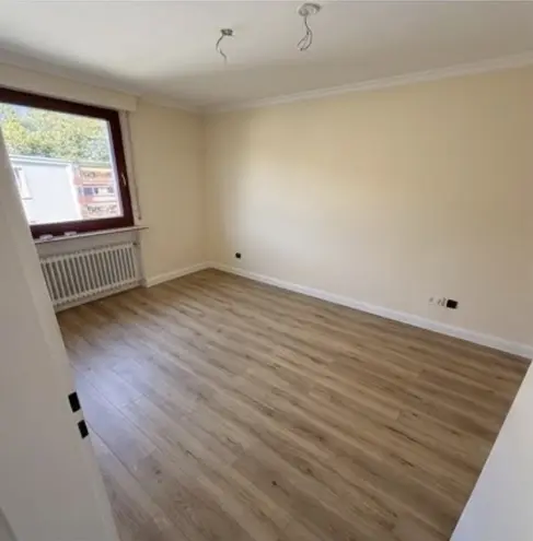 3 Zimmer Wohnung mit 81 m² in Leverkusen – Bild 2