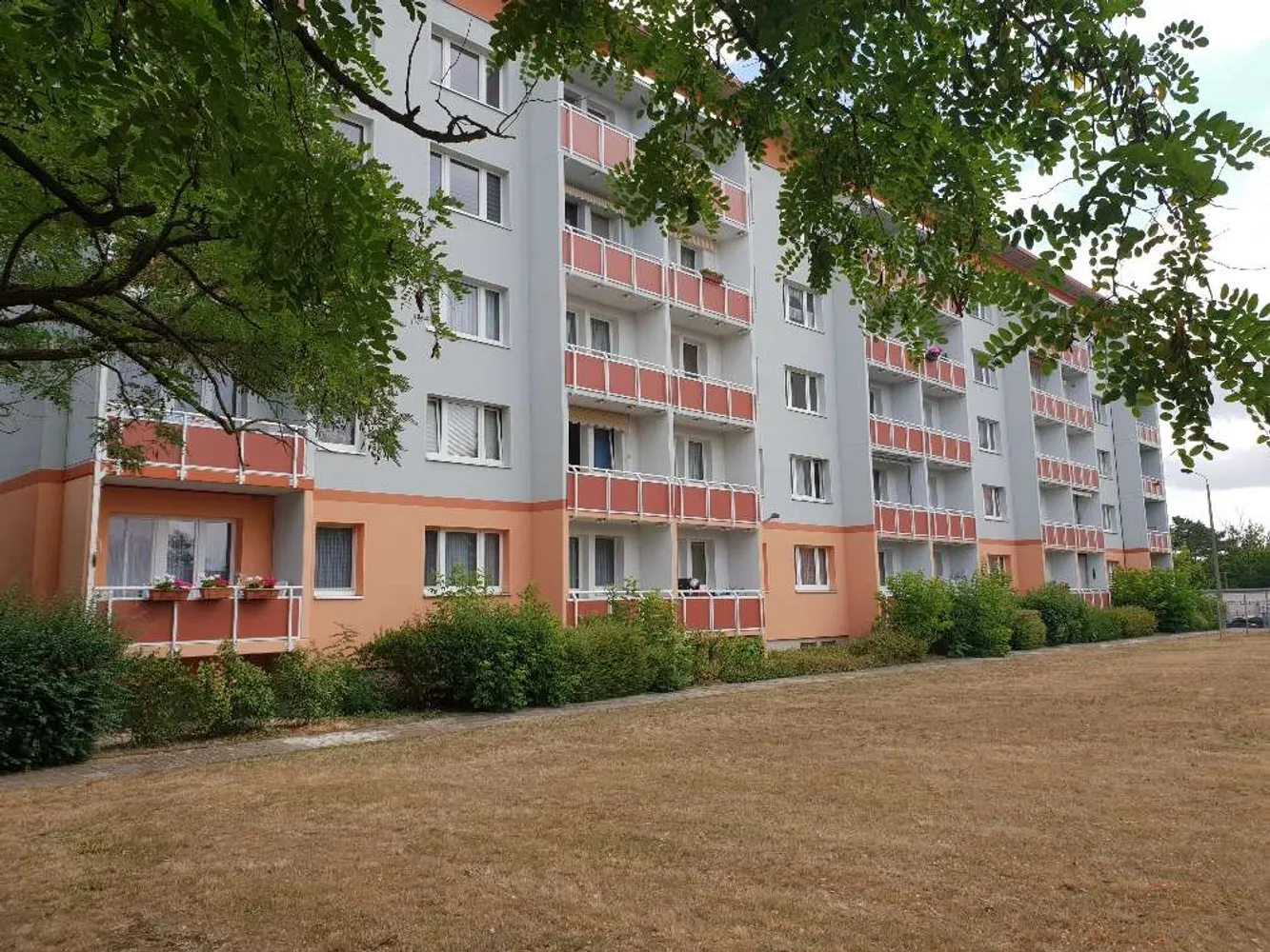 2 Zimmer Wohnung mit 49 m² in Merseburg – Bild 2