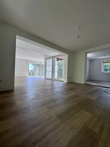 8 Zimmer Haus mit 220 m² in Dresden – Bild 9