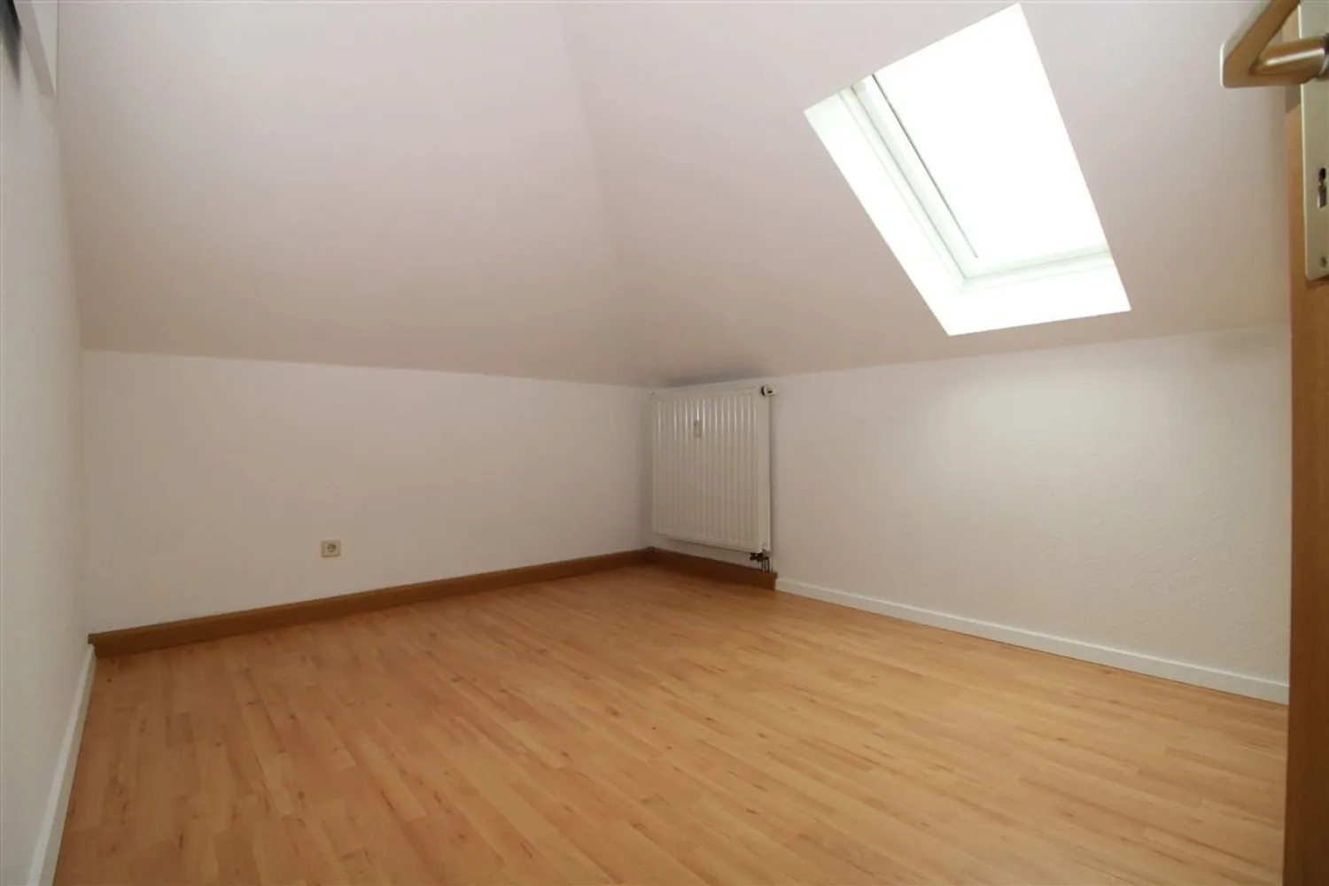4 Zimmer Wohnung mit 87 m² in Plauen – Bild 9