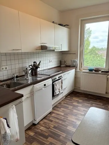 3 Zimmer Wohnung mit 75 m² in Lübeck – Bild 2