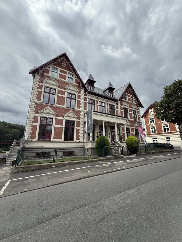 4 Zimmer Wohnung mit 100 m² in Wuppertal – Bild 1