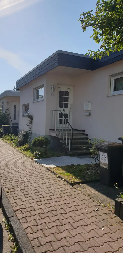 5 Zimmer Haus mit 140 m² in Frankfurt am Main – Bild 1