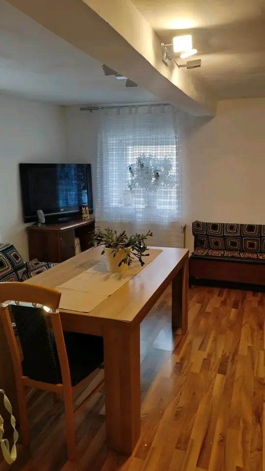 7 Zimmer Haus mit 200 m² in Weimar – Bild 1