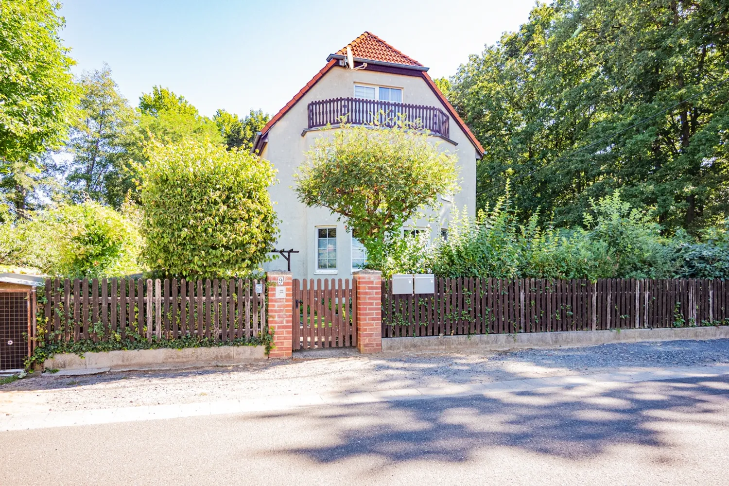 3 Zimmer Wohnung mit 93 m² in Dresden – Bild 2