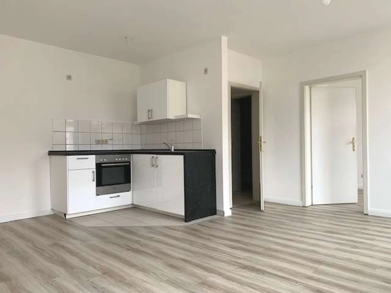 2 Zimmer Wohnung mit 37 m² in Plauen – Bild 1