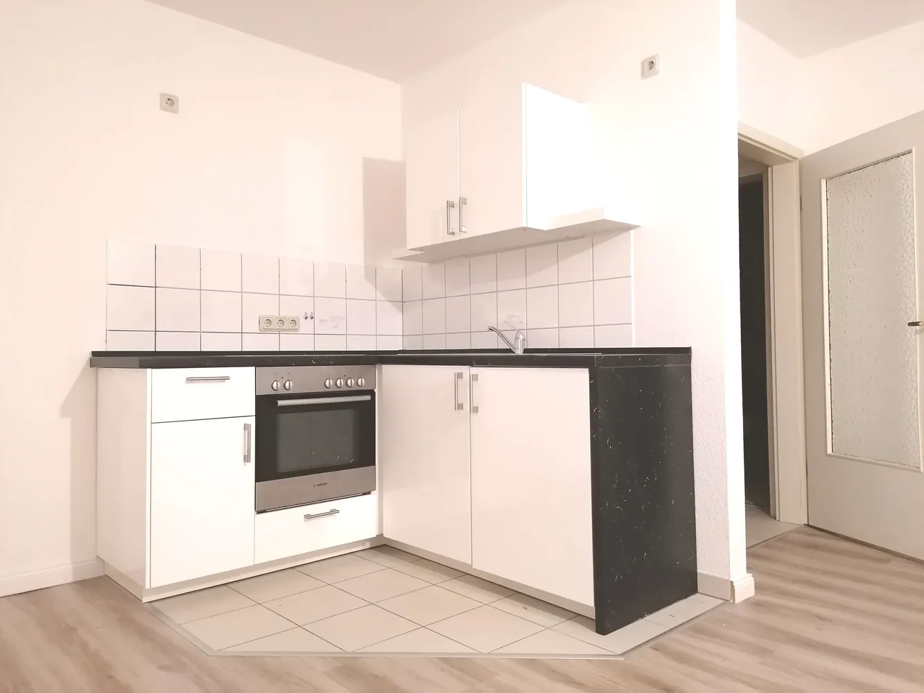 2 Zimmer Wohnung mit 37 m² in Plauen – Bild 2