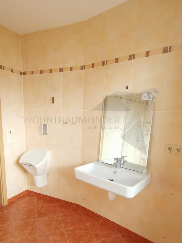 6 Zimmer Wohnung mit 130 m² in Zwickau – Bild 4