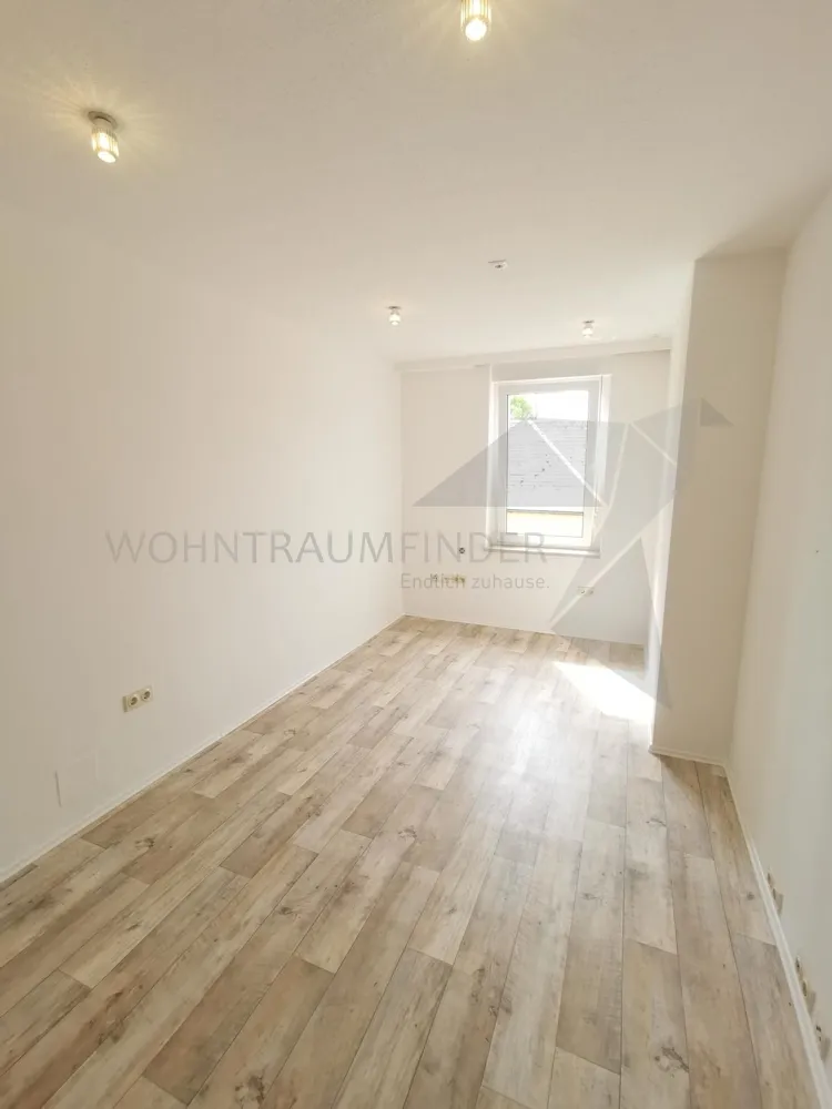6 Zimmer Wohnung mit 130 m² in Zwickau – Bild 8