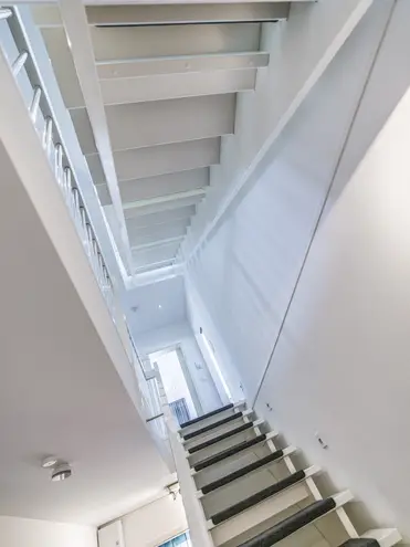 8 Zimmer Haus mit 250 m² in Wiesbaden – Bild 9