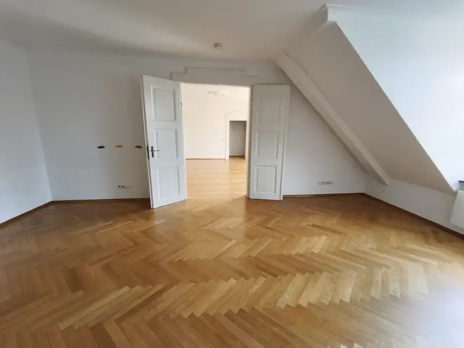 5 Zimmer Wohnung mit 200 m² in München – Bild 6