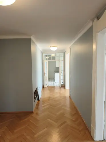5 Zimmer Wohnung mit 200 m² in München – Bild 10