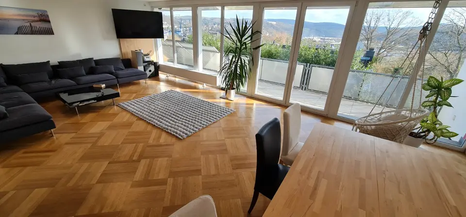 4 Zimmer Wohnung mit 150 m² in Siegen – Bild 1