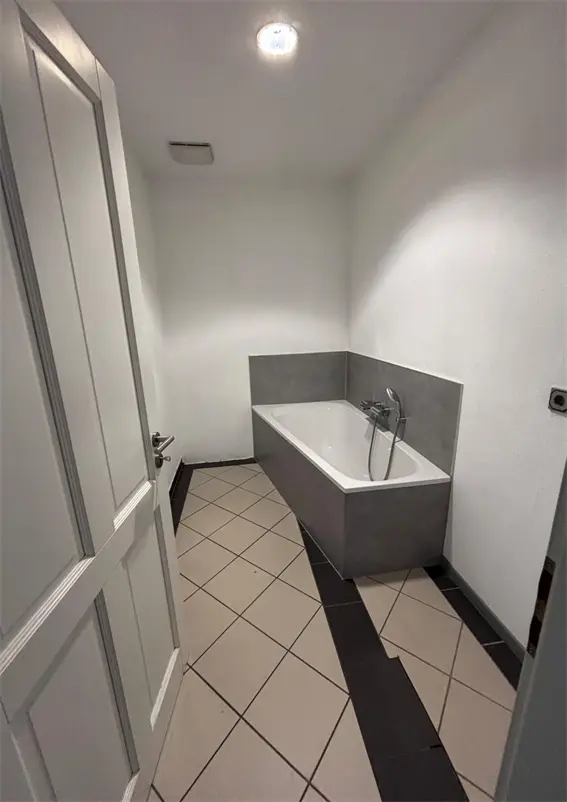4 Zimmer Wohnung mit 130 m² in Eisenach – Bild 10