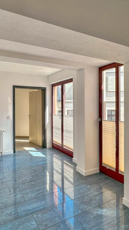 3 Zimmer Wohnung mit 135 m² in Dessau-Roßlau – Bild 1