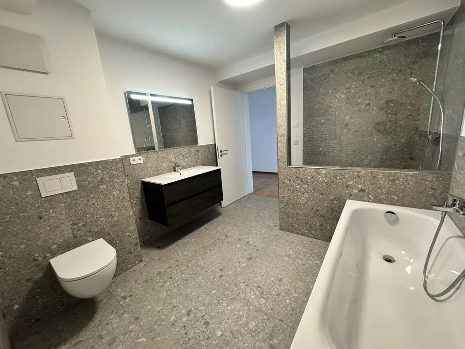 4 Zimmer Wohnung mit 123 m² in Eisenach – Bild 3