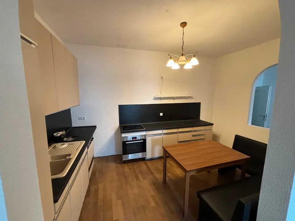 6 Zimmer Wohnung mit 157 m² in Ettlingen – Bild 2