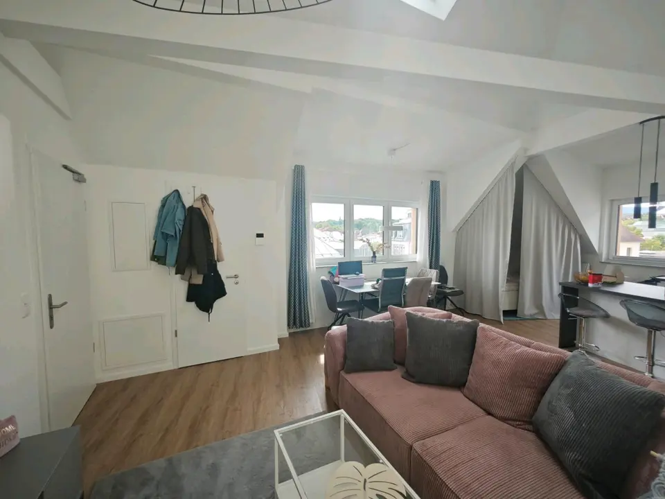 1 Zimmer Wohnung mit 60 m² in Oberursel – Bild 1