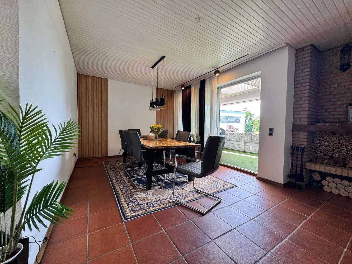 4 Zimmer Wohnung mit 136 m² in Düsseldorf – Bild 3