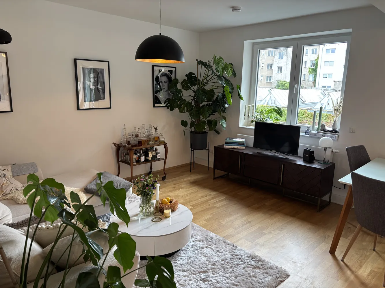 2 Zimmer Wohnung mit 96 m² in Köln – Bild 1