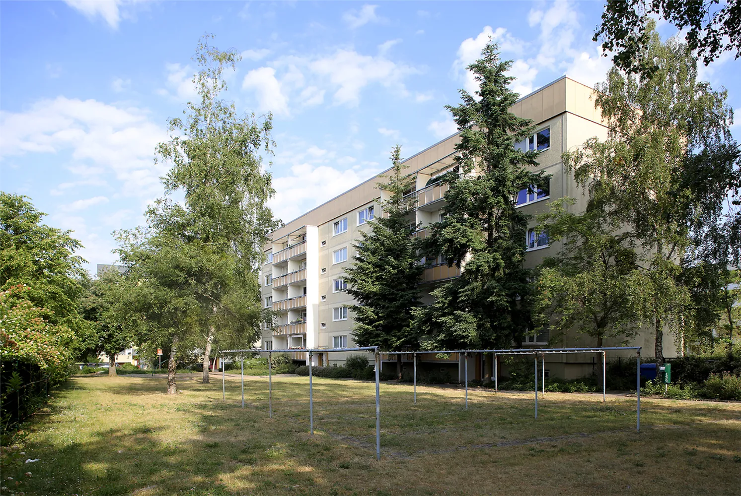 4 Zimmer Wohnung mit 76 m² in Neubrandenburg – Bild 1