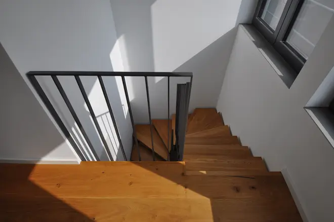 7 Zimmer Haus mit 270 m² in Frankfurt am Main – Bild 2
