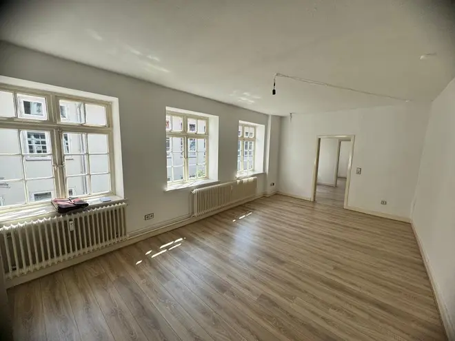 3 Zimmer Wohnung mit 77 m² in Lübeck – Bild 2