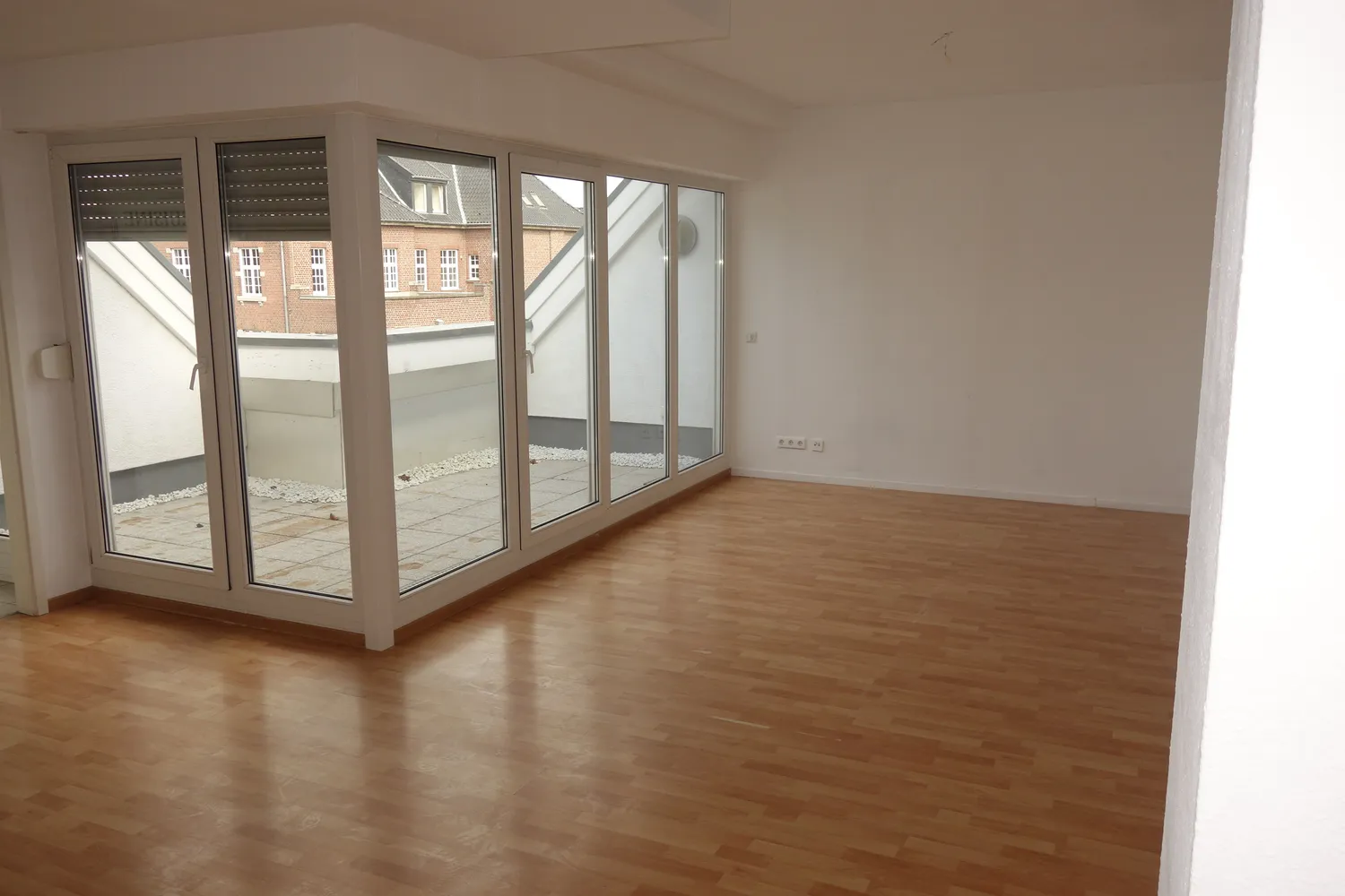 2 Zimmer Wohnung mit 87 m² in Krefeld – Bild 3