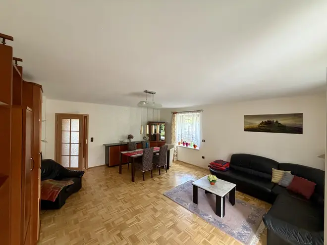3 Zimmer Wohnung mit 120 m² in München – Bild 2