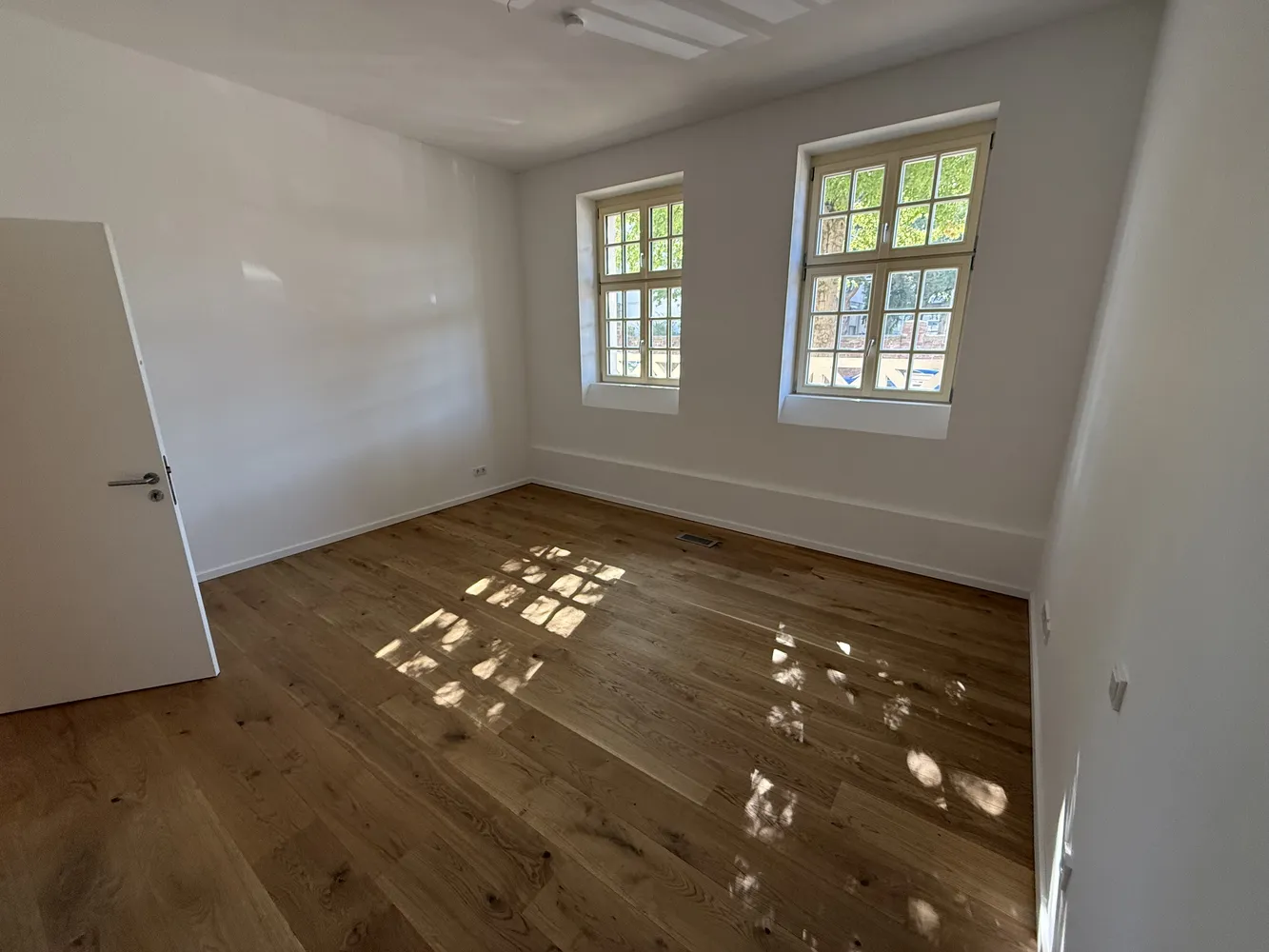 4 Zimmer Wohnung mit 200 m² in Karlsruhe – Bild 10