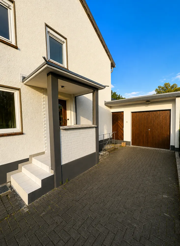 4 Zimmer Wohnung mit 88 m² in Leverkusen – Bild 2