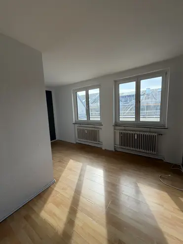 4 Zimmer Wohnung mit 104 m² in Stuttgart – Bild 3