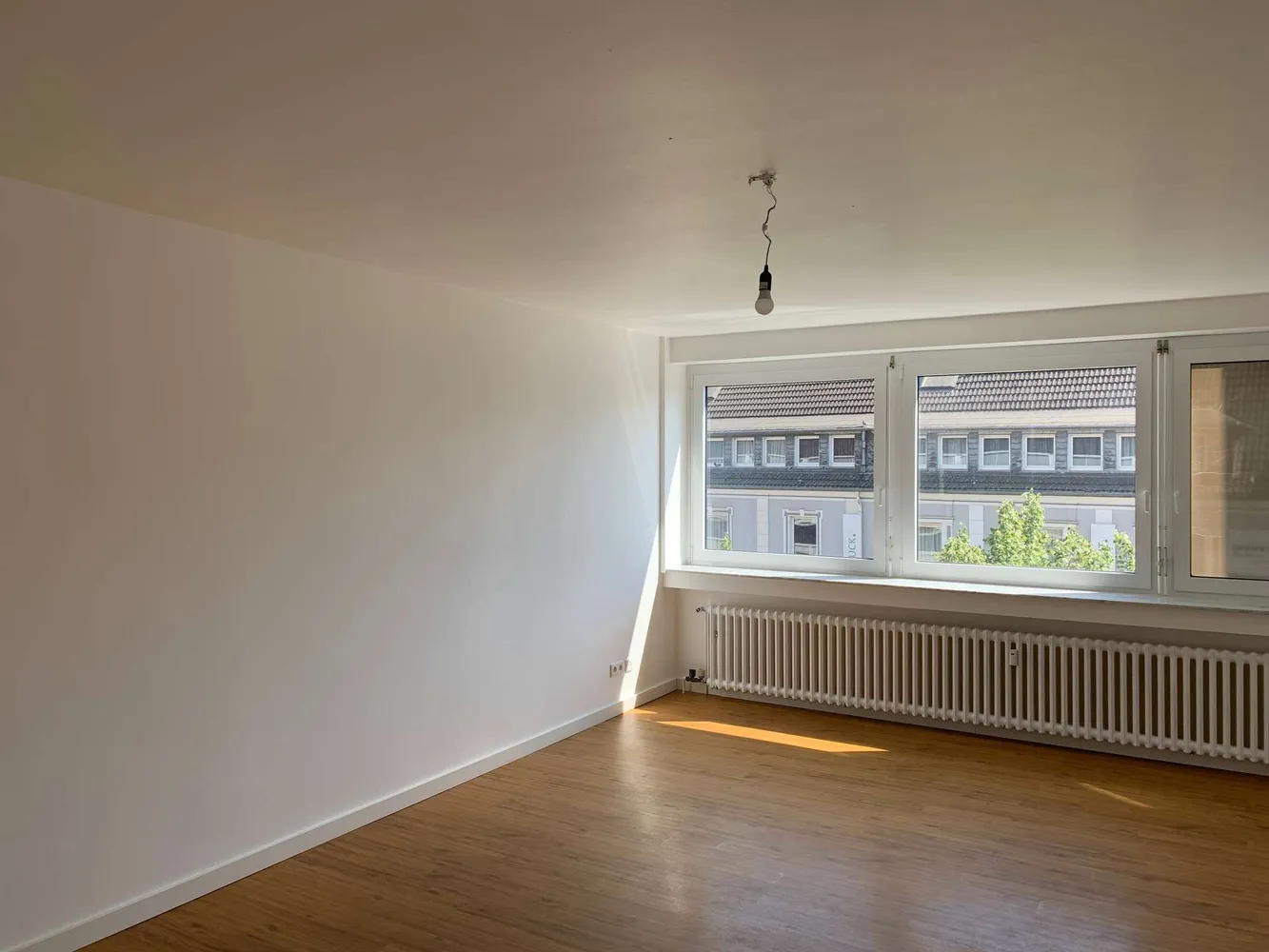 2 Zimmer Wohnung mit 81 m² in Oberhausen – Bild 3