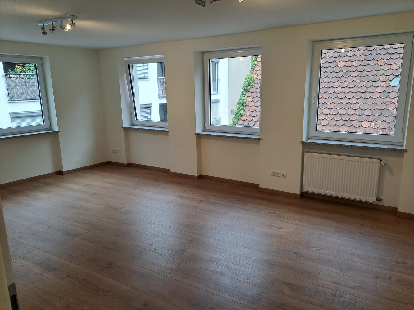 4 Zimmer Wohnung mit 96 m² in Würzburg – Bild 1
