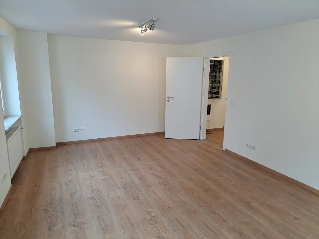 4 Zimmer Wohnung mit 96 m² in Würzburg – Bild 2