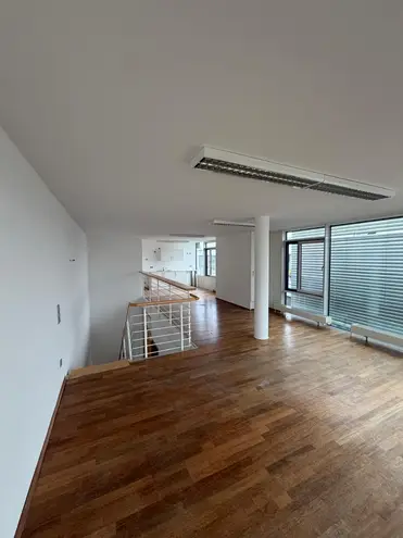 3 Zimmer Wohnung mit 131 m² in Krefeld – Bild 2