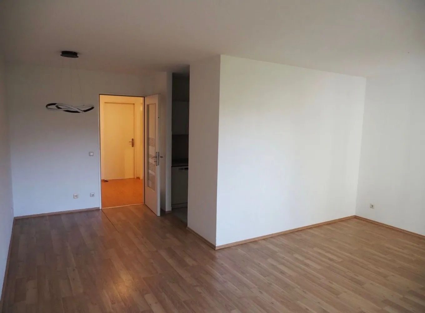 2 Zimmer Wohnung mit 60 m² in München – Bild 3