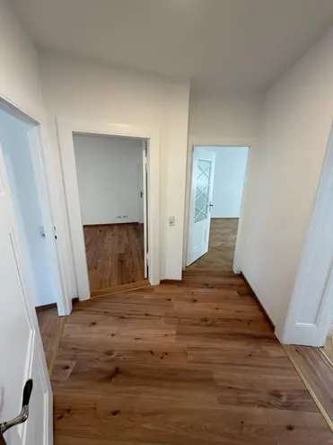 4 Zimmer Wohnung mit 100 m² in Halle (Saale) – Bild 8