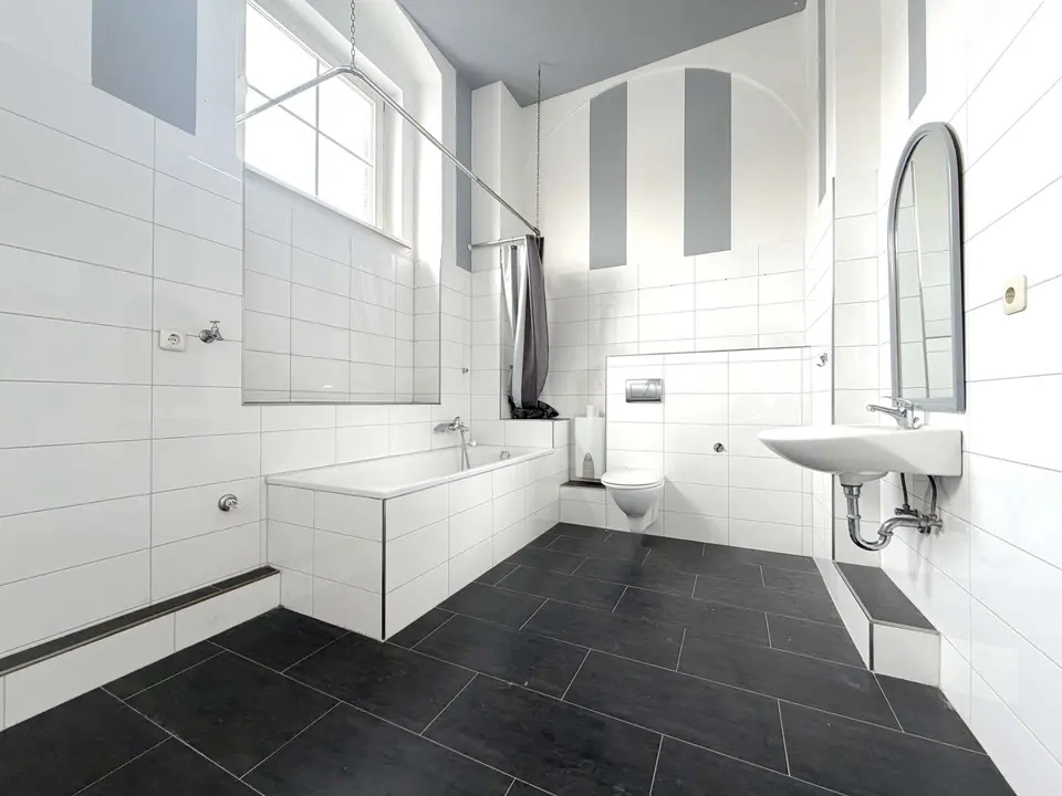 2 Zimmer Wohnung mit 128 m² in Wilhelmshaven – Bild 4