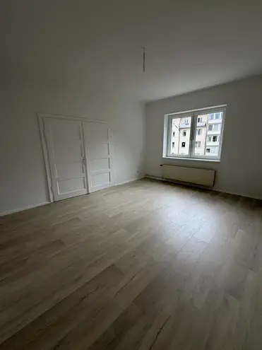 5 Zimmer Wohnung mit 121 m² in Hannover – Bild 2
