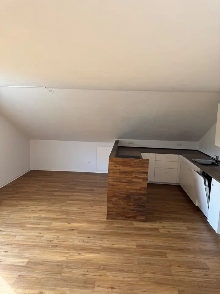 3 Zimmer Wohnung mit 75 m² in Tübingen – Bild 2