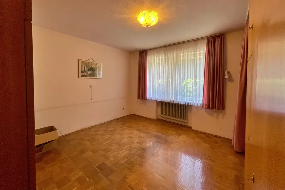 11 Zimmer Haus mit 220 m² in Tübingen – Bild 1