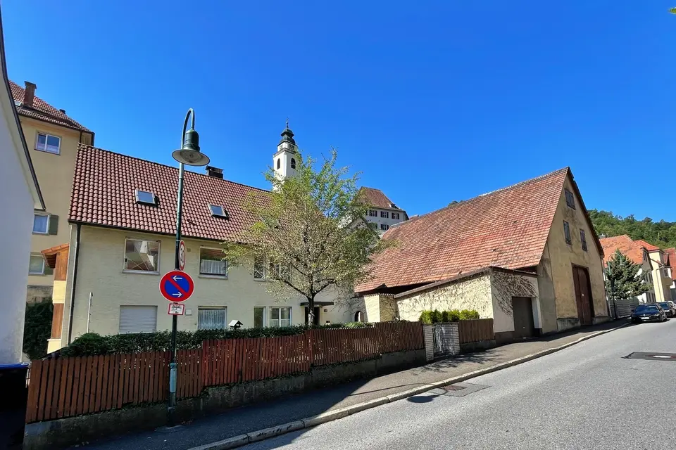 11 Zimmer Haus mit 220 m² in Tübingen – Bild 3