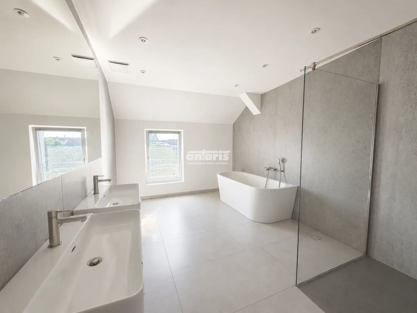 4 Zimmer Wohnung mit 142 m² in Erfurt – Bild 3