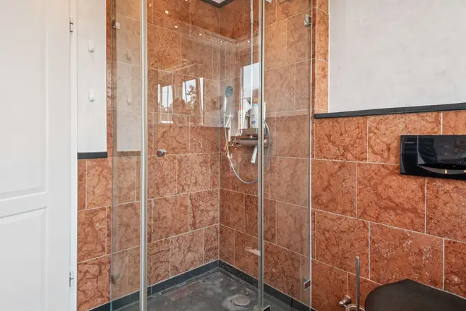 7 Zimmer Haus mit 202 m² in München – Bild 12