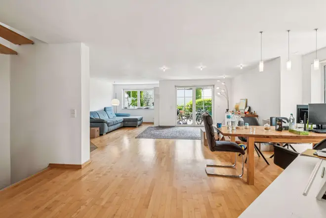7 Zimmer Haus mit 202 m² in München – Bild 2